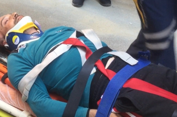 Manisa'da çatıdan düşen bir kişi ağır yaralandı