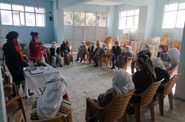 Kadınlara meme kanseri eğitimi
Menteşe Belediyesi tarafından ‘Meme Kanseri Farkındalık Ayı’nda kırsal mahallelerde kadınlara yönelik sağlık eğitimleri yapıyor.