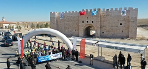 Konya ve Aksaray'da "Keykubat Yolu Bisiklet Yarışı" gerçekleştirildi