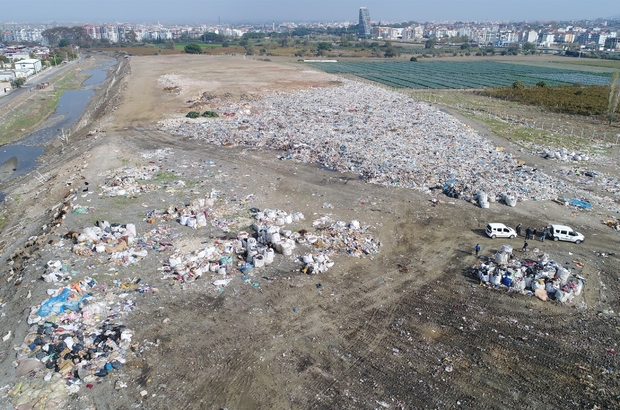 Salihli vahşi çöp alanından kurtulmak istiyor
Salihli Belediye Meclisinde “Katı Atık Transfer İstasyonu” konuşuldu
Başkan Kayda: “Günlük 250 ton çöp alana dökülüyor”