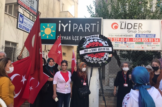 ceyhan da i yi parti ye siyah celenk ceyhan sehit ve gazi dernegi baskani ayse muhacir bir siyasi partinin bu ayibi yapan mensubuna halen sahip cikiyor olmasi bizleri derinden yaralamistir adana haberleri