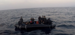 Yunanistan’ın ölüme terk ettiği düzensiz göçmenleri Türk askeri kurtardı