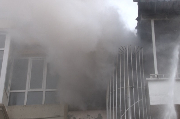 Şanlıurfa'da otelde yangın paniği
Şanlıurfa’da otel yangını ekipler tarafından söndürüldü