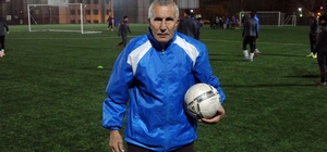 72'lik futbolcu yeni takımındaki ilk maçında beğeni topladı