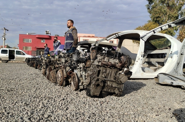 Şanlıurfa’da 2 milyon liralık change araç operasyonu
Çok sayıda parçalanmış araç ele geçirildi