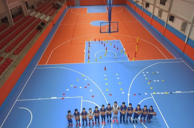 bunyan spor salonu yeni zeminine kavustu kayseri haberleri