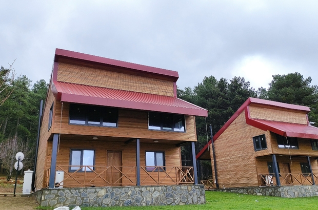 ozel yayladaki bungalov evlerin yilbasi rezervasyonlari aylar oncesinden doldu yilbasini bin 200 rakimli yaylada gecirmek isteyenler aylar oncesinden rezervasyon yaptirdi bursa haberleri ozel yayladaki bungalov evlerin yilbasi rezervasyonlari aylar oncesinden doldu yilbasini bin 200 rakimli yaylada gecirmek isteyenler aylar oncesinden rezervasyon yaptirdi bursa haberleri