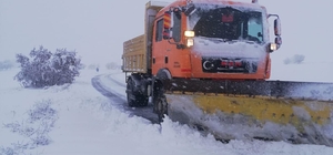 Kırıkkale'de karla mücadele: 24 köyün yolu ulaşıma açıldı