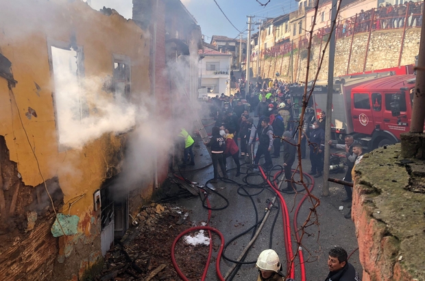 izmir de yangin dehseti 3 cocuk hayatini kaybetti izmir haberleri