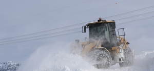Erzincan’da kar ve tipiden 163 köy yolu ulaşıma kapalı