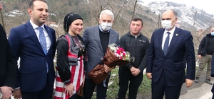 Binali Yıldırım, Kuşköy'de "Kuş dili" ile karşılandı
AK Parti Genel Başkanv...