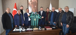 Denizlispor zor günleri birliktelikle aşacak
Denizlispor'dan başkanlara ziy...