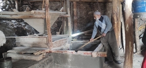 Yıllara meydan okuyan değirmenin çarkları hala dönüyor