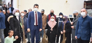 Ceviz üretim alanlarını 2 katına çıkaracak projede fidan dağıtımları tamaml...