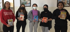 Öğrencilerden kitap toplama kampanyası
Kütahya'dan Iğdır'a gönül köprüsü ku...