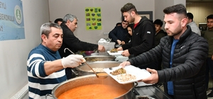 Tufanbeyli’de üniversite öğrencileri Başkan Ergü ile iftarlarını açtı