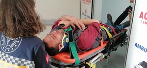 Otomobil takla attı: 3 yaralı