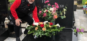 Hami Mandıralı'dan Makedonya'daki eski takım arkadaşının mezarına ziyaret