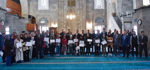 Resim, şiir ve kompozisyon yarışmalarının kazananları ödüllerini aldı