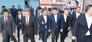 Bakan Kurum: "Cumhuriyet tarihimizin en büyük deprem dönüşümünü başlattık"
“Yaraları sarmak, acıları dindirmek için tüm ekibimizle zamanla yarışırcasına çalıştık”
“Bakanlık olarak son 4 yılda Malatya’ya 5 milyar lira tutarında yatırım gerçekleştirdik”
Bakan Kurum'a fahri hemşehrilik beratı verildi