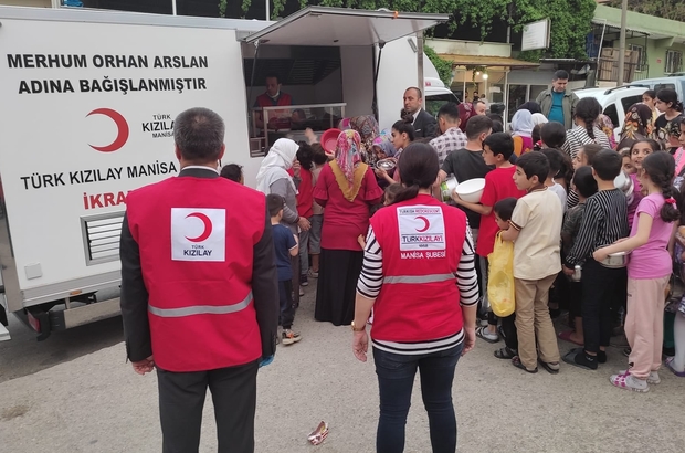 Türk Kızılay Manisa Şubesi 6 bin kişiye sıcak yemek dağıttı