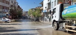 Tufanbeyli sokakları bayram öncesi yıkandı
Belediye Başkanı Remzi Ergü, Bbayram tatilini doğa ve tarih ile iç içe geçirmek isteyenleri İlçeye davet etti