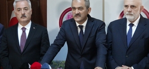 Bakan Özer: "25 milyonluk ödemeyi Isparta'mıza kazandırmış bulunuyoruz''