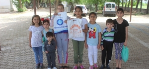 Bayram arifesinde çocukların şeker sevinci