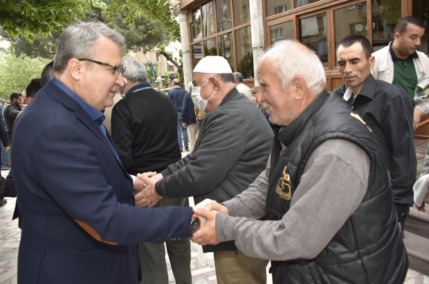 Başkan Çerçi vatandaşlarla bayramlaştı