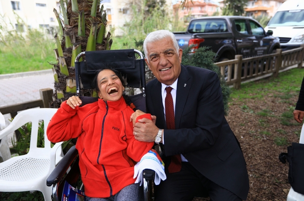 Başkan Gürün’den Engelliler Haftası mesajı
Muğla Büyükşehir Belediye Başkanı Dr.Osman Gürün 10-16 Mayıs Engelliler Haftası nedeniyle bir mesaj yayımladı.