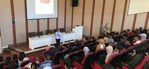 Üniversitede ''Haydi Gençler Geleceğinizi Birlikte Planlayım'' etkinliği