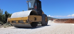 Büyükşehir Belediyesi, kırsal bölgelerde asfalt çalışmalarına hız verdi