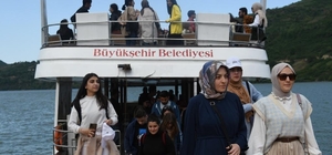 Üniversite öğrencileri Samsun’u keşfediyor
Büyükşehir’den üniversite öğrencilerine Ayvacık gezisi