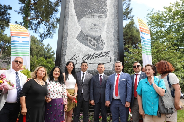 Marmaris'te 25 bin taştan oluşan Atatürk mozaik anıtı açıldı