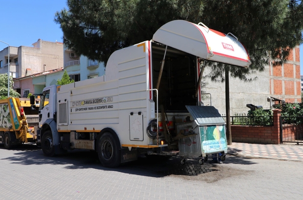 Turgutlu Belediyesinden çöp konteynerlerinde yaz temizliği