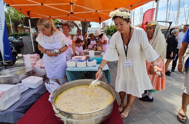 Bodrum’da Türk Mutfağı Haftası kutlandı
Lokum pilavı, keşkek ve pelte ikramı yapıldı