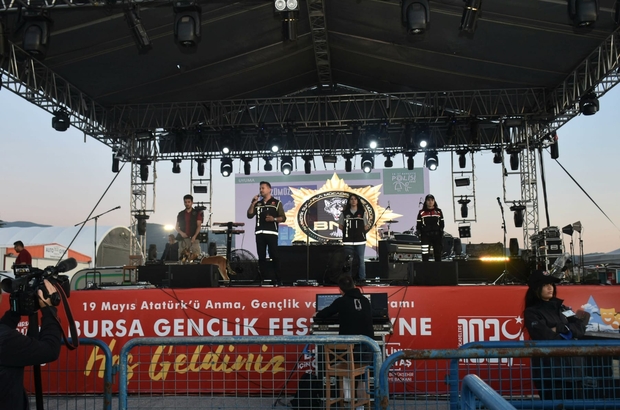 Bursa'da on binlerce kişiye 'En iyi narkotik polisi anne' projesi tanıtıldı