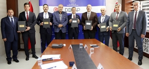 DOKAP'tan Gümüşhane'ye büyük destek
Gümüşhane'de 2022 yılında yürütülecek 4...