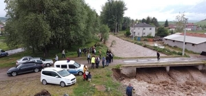 Dere taştı, ev ve ahırları sel suları bastı
Çankırı sele teslim oldu