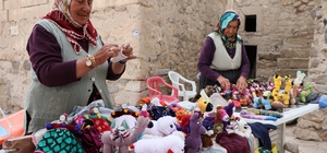 Annelerinden kalan mesleği kızları ve gelinleriyle sürdürüyorlar