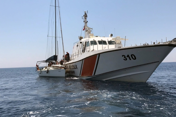 Göçmenler yelkenli tene ile kaçarken yakalandı
Marmaris ilçesi açıklarında yelkenli tekne ile Yunanistan adalarına yasa dışı yollardan geçmeye çalışan 49 düzensiz göçmen Sahil Güvenlik ekipleri tarafından yakalandı.