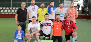 Kardelen Kupası’nda şampiyon Sarıçam Spor Lisesi
Sezer: "Burada kaybeden olmadı. Kazanan hepimiziz"