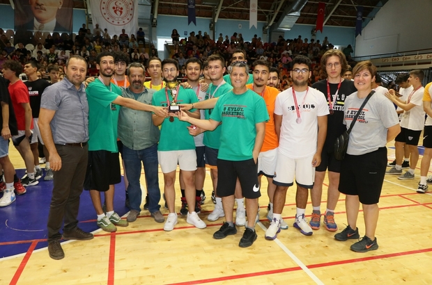 Basketbol Altyapı Buse Görer Sezonu Sezonu şampiyonları belli oldu