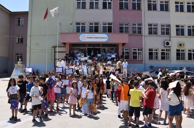 Salihli’de 30 bin öğrenci yaz tatiline çıktı