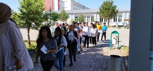 Şarkışla'da ilk kez YKS sınavı yapıldı
Sivas'ın Şarkışla ilçesinde ilk defa...