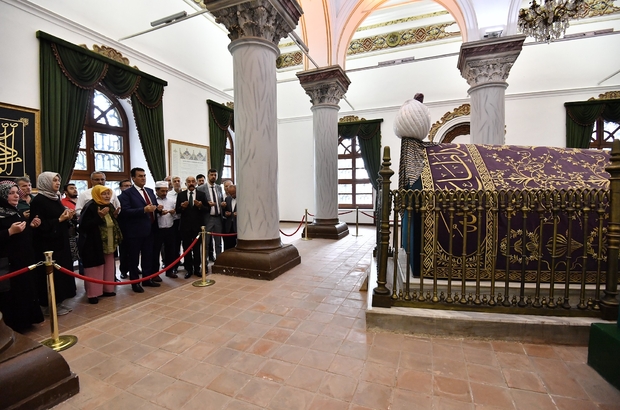 Şehit padişah Kosova’nın ardından Bursa’da anıldı
Dündar: “İnsanlığın kurtuluşu, Sultan Murad’ın felsefesinde yatıyor”