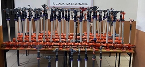 Karı koca hırsız yakalandı
Tarladaki boruları karı koca birlikte çaldı