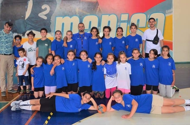 Yunusemreli kız hentbolcular uluslararası turnuvaya katılacak