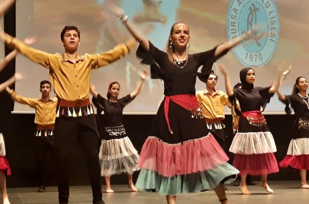 Bursa Anadolu Lisesi öğrencilerinden muhteşem gösteri