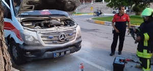 Hasta nakli gerçekleştiren ambulans alev aldı